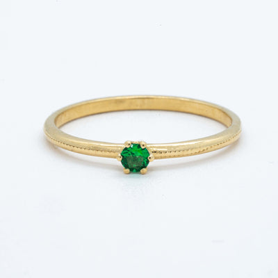 Juna Fae ring with a green emerald labgrown gemstone