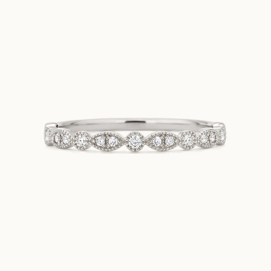 Violet Ring in recycled 18K white gold, a vintage milgrain band with lab-grown diamonds