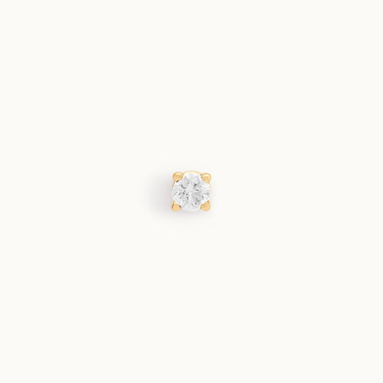 Classic 3 mm (0.10 ct) lab-grown diamond stud earring in recycled 18K yellow gold.