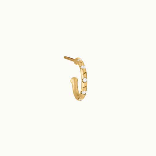 Daisy lab-grown diamond hoop earring in recycled 18K yellow gold