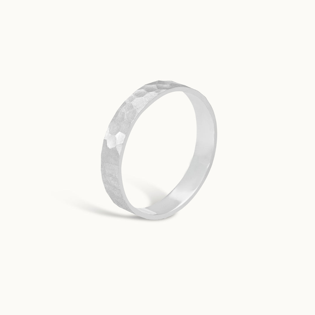 The Hammered Ring | Medium 4mm