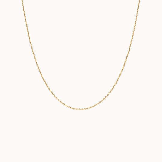 Fine oval forçat chain in recycled 18K yellow gold