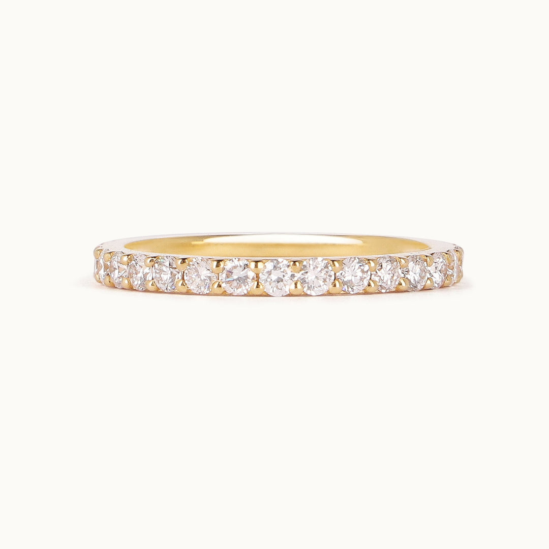 Scarlett Ring – diamond eternity band in recycled 18K gold with 16 lab-grown diamonds